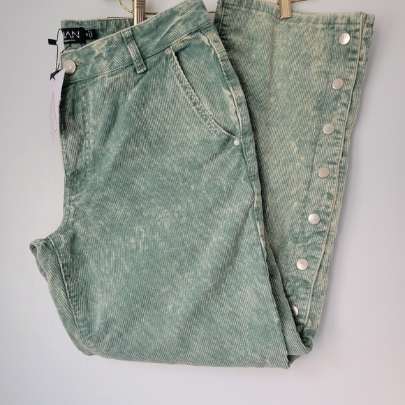 BoohooMAN Pants - Picture 1 of 4